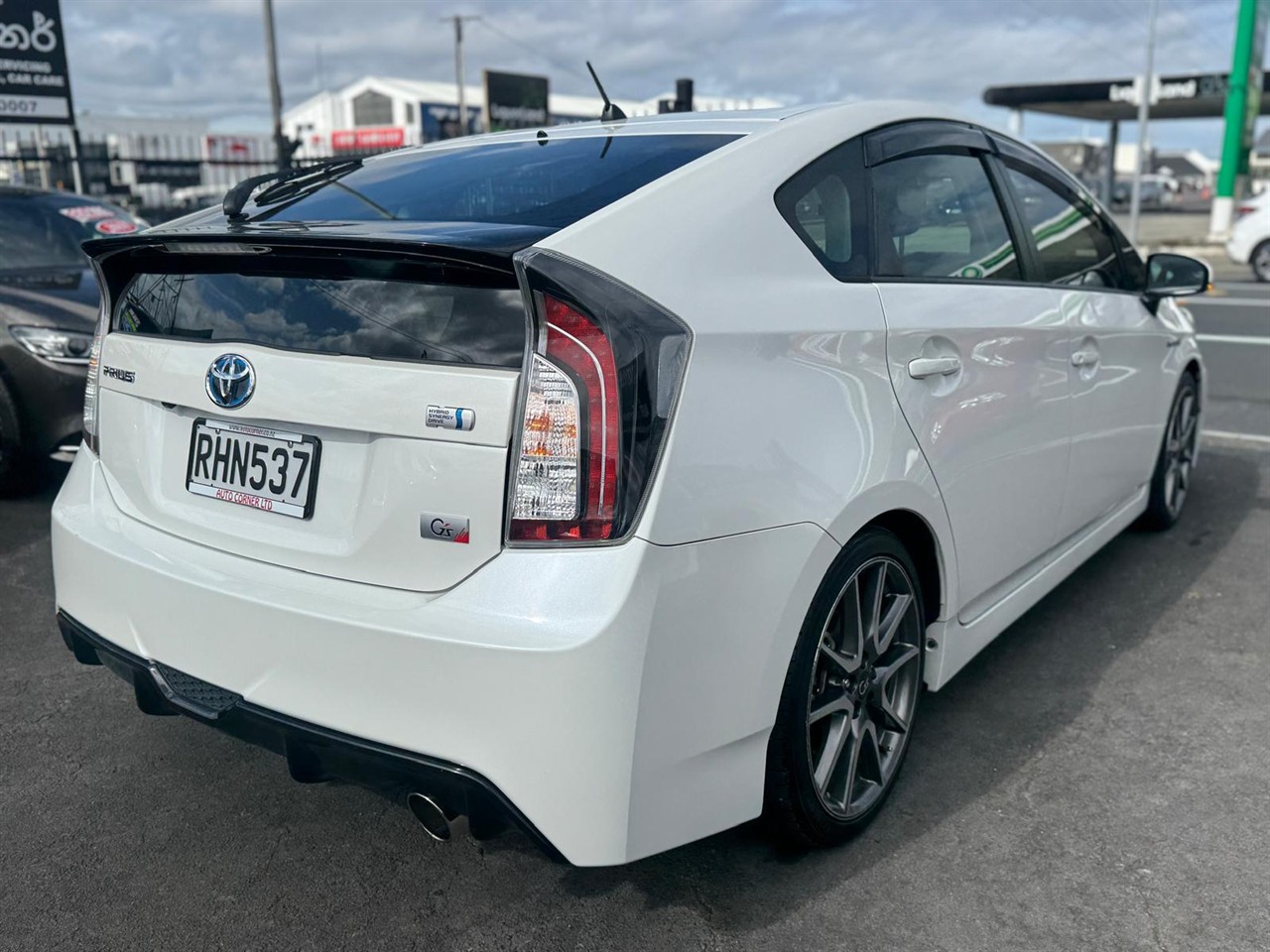 2013 Toyota Prius thumbnail
