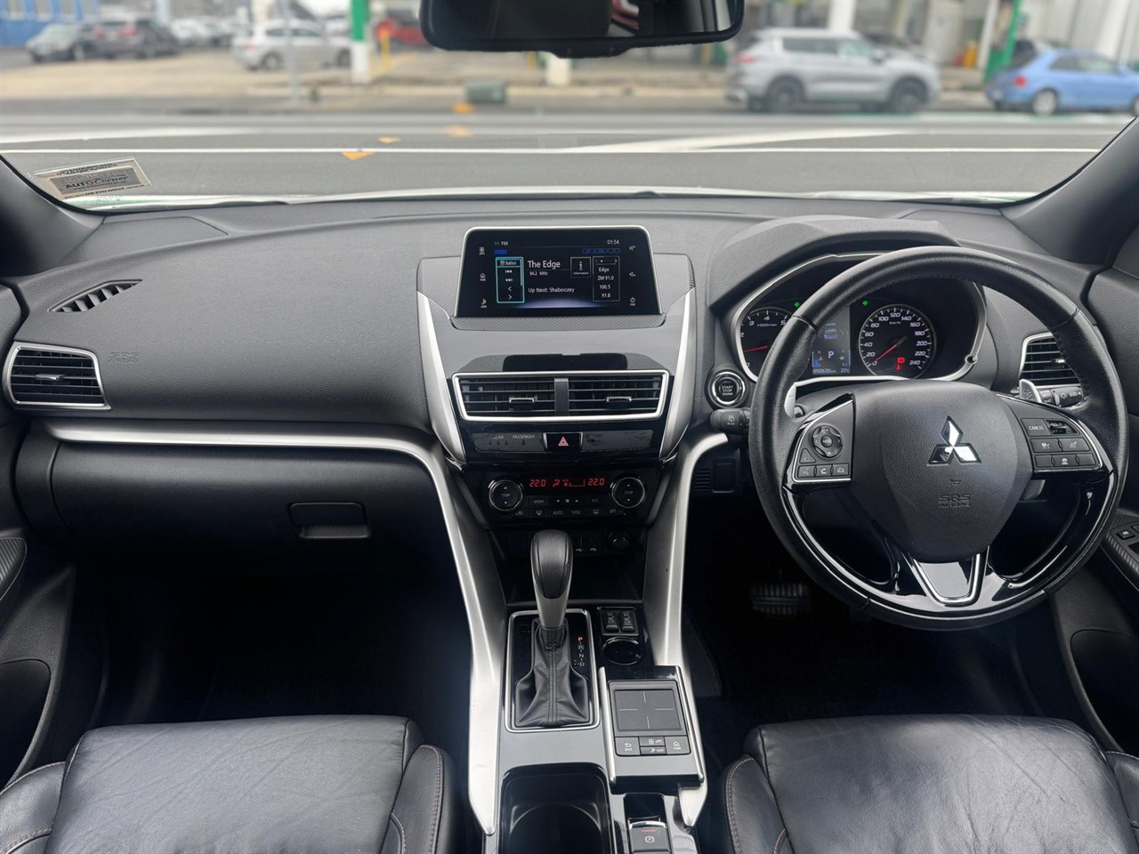 2019 Mitsubishi Eclipse thumbnail