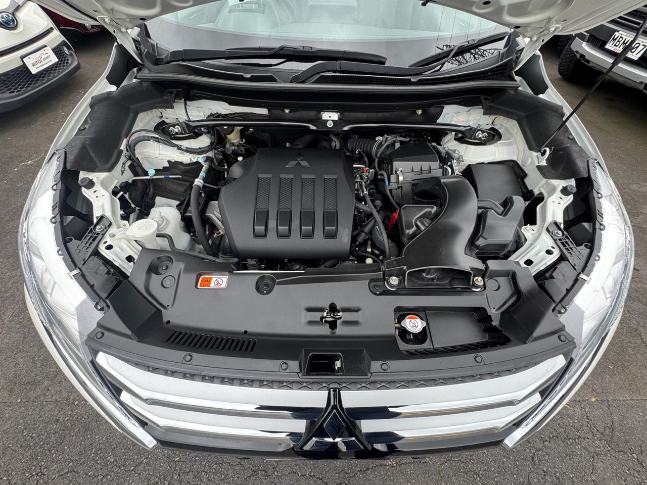 2019 Mitsubishi Eclipse thumbnail