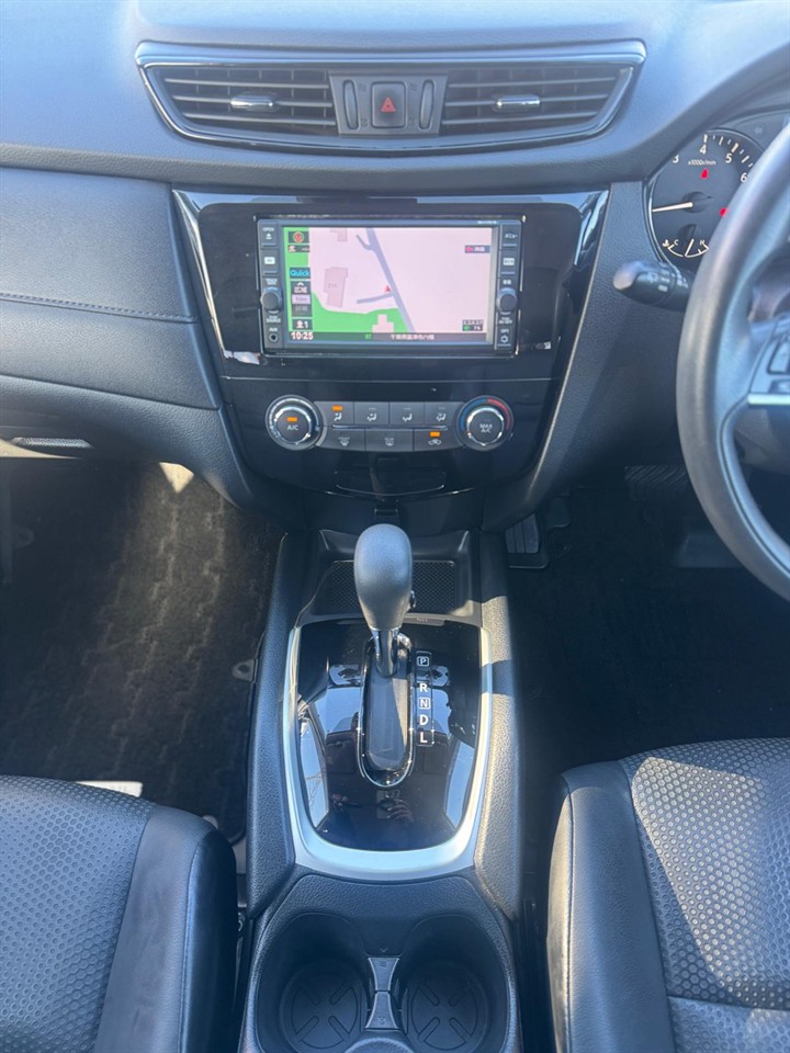 2018 Nissan X-Trail thumbnail
