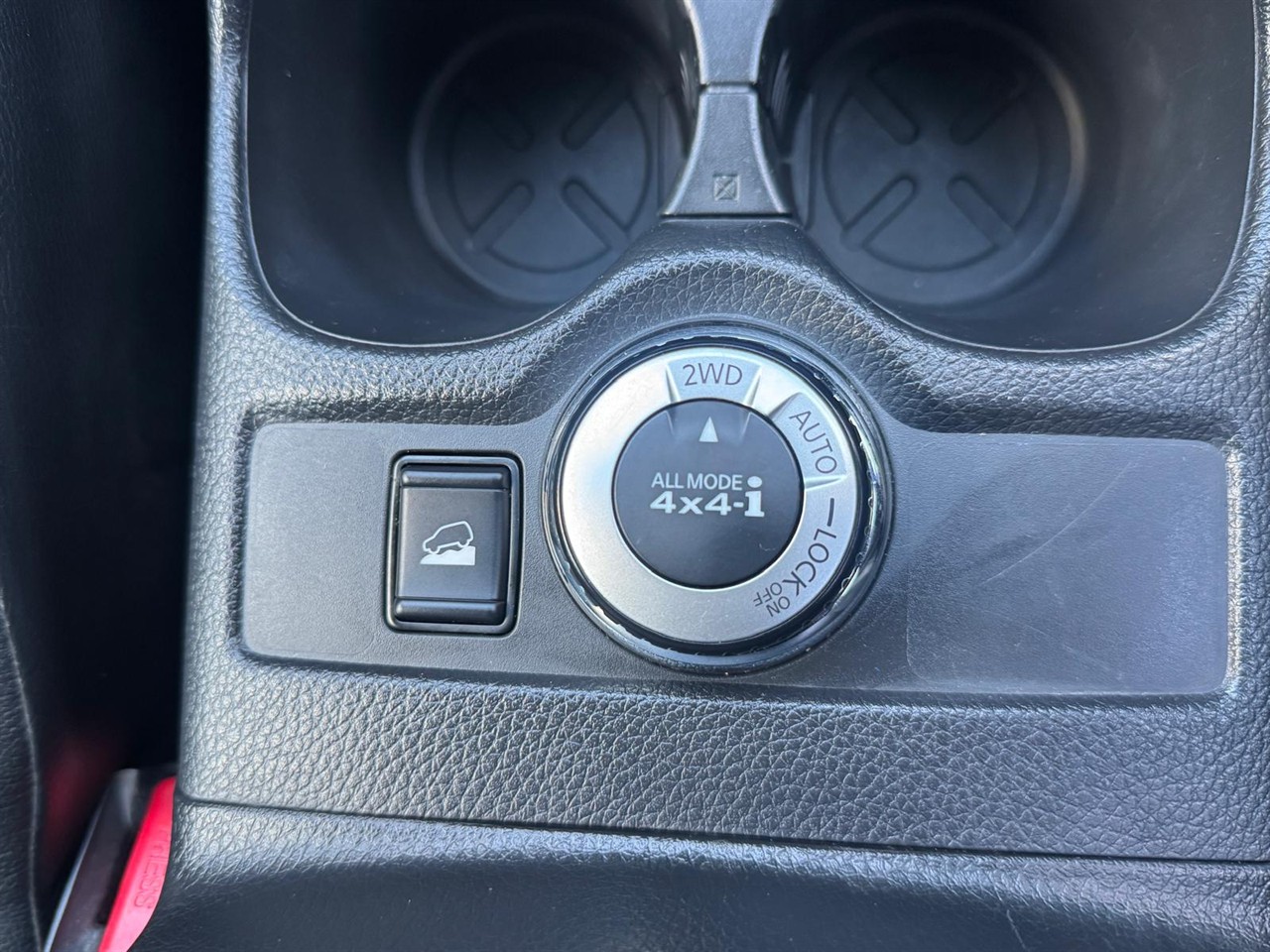 2018 Nissan X-Trail thumbnail