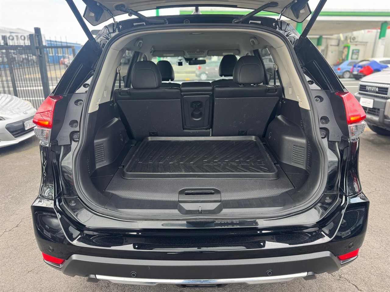 2017 Nissan X-Trail thumbnail