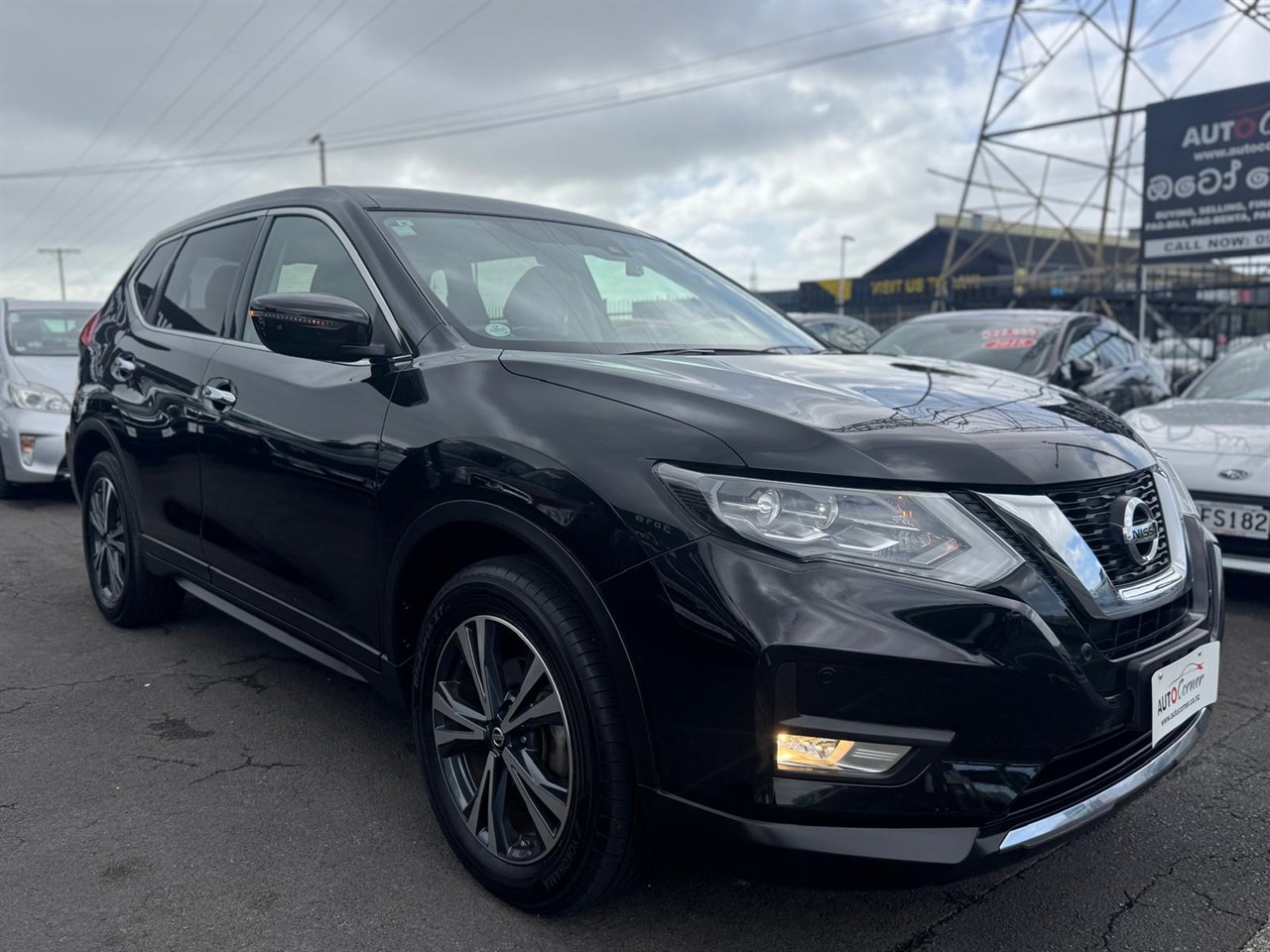 2017 Nissan X-Trail thumbnail