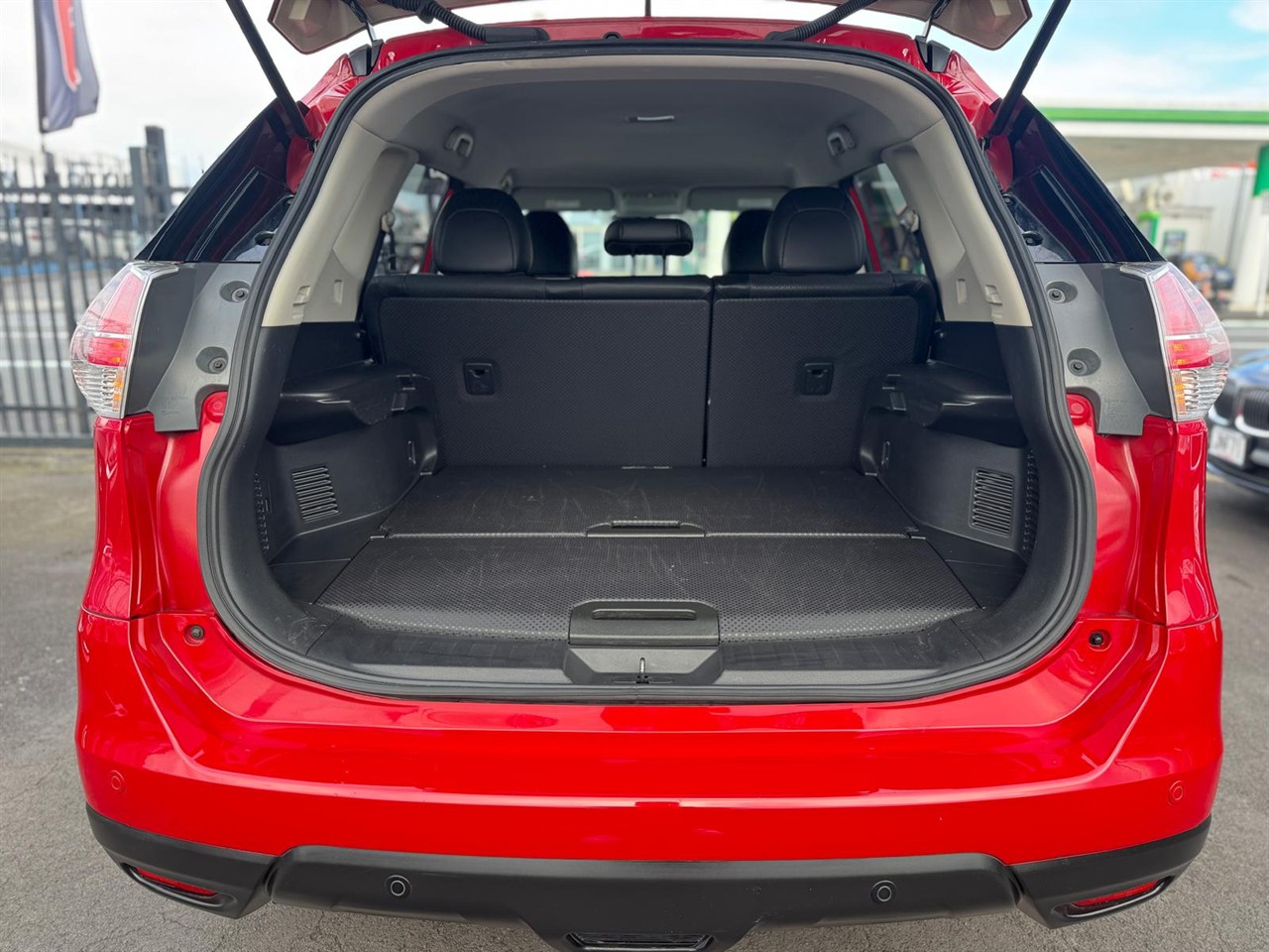 2016 Nissan X-Trail thumbnail
