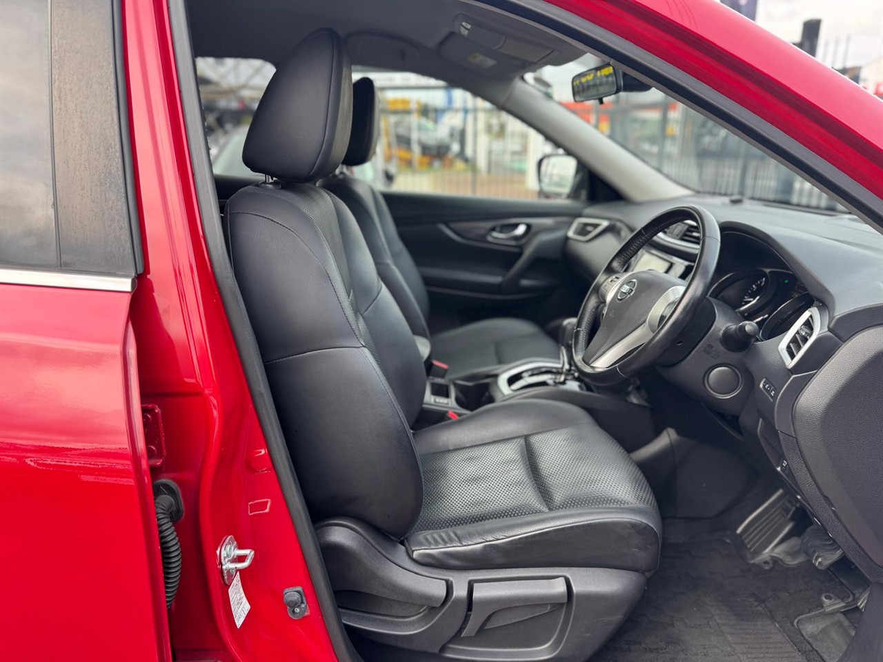 2016 Nissan X-Trail thumbnail