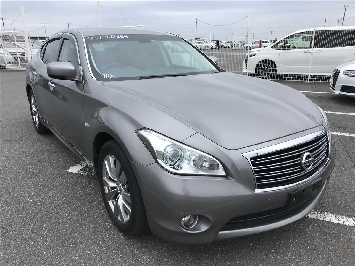 2014 Nissan FUGA thumbnail