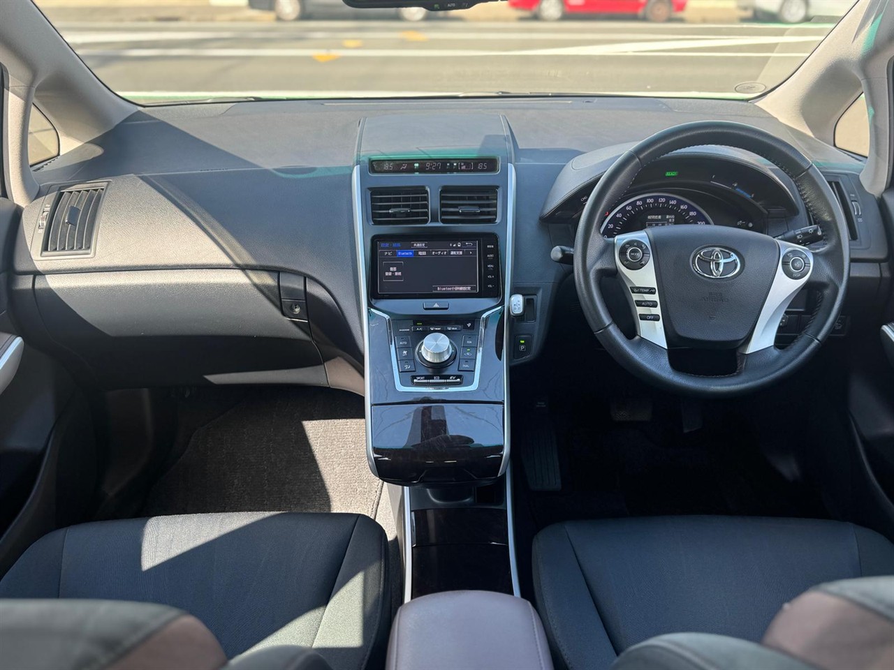 2015 Toyota Sai thumbnail