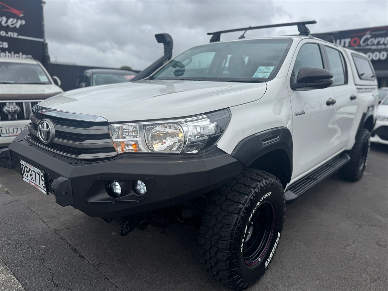 2018 Toyota Hilux thumbnail