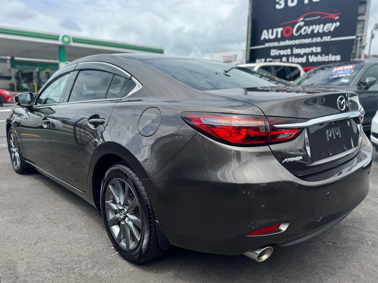 2018 Mazda Atenza thumbnail