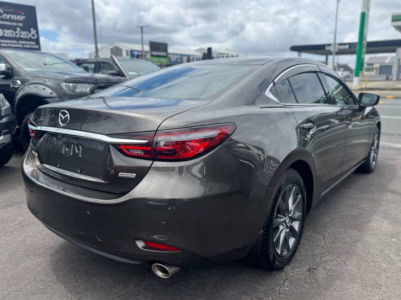 2018 Mazda Atenza thumbnail
