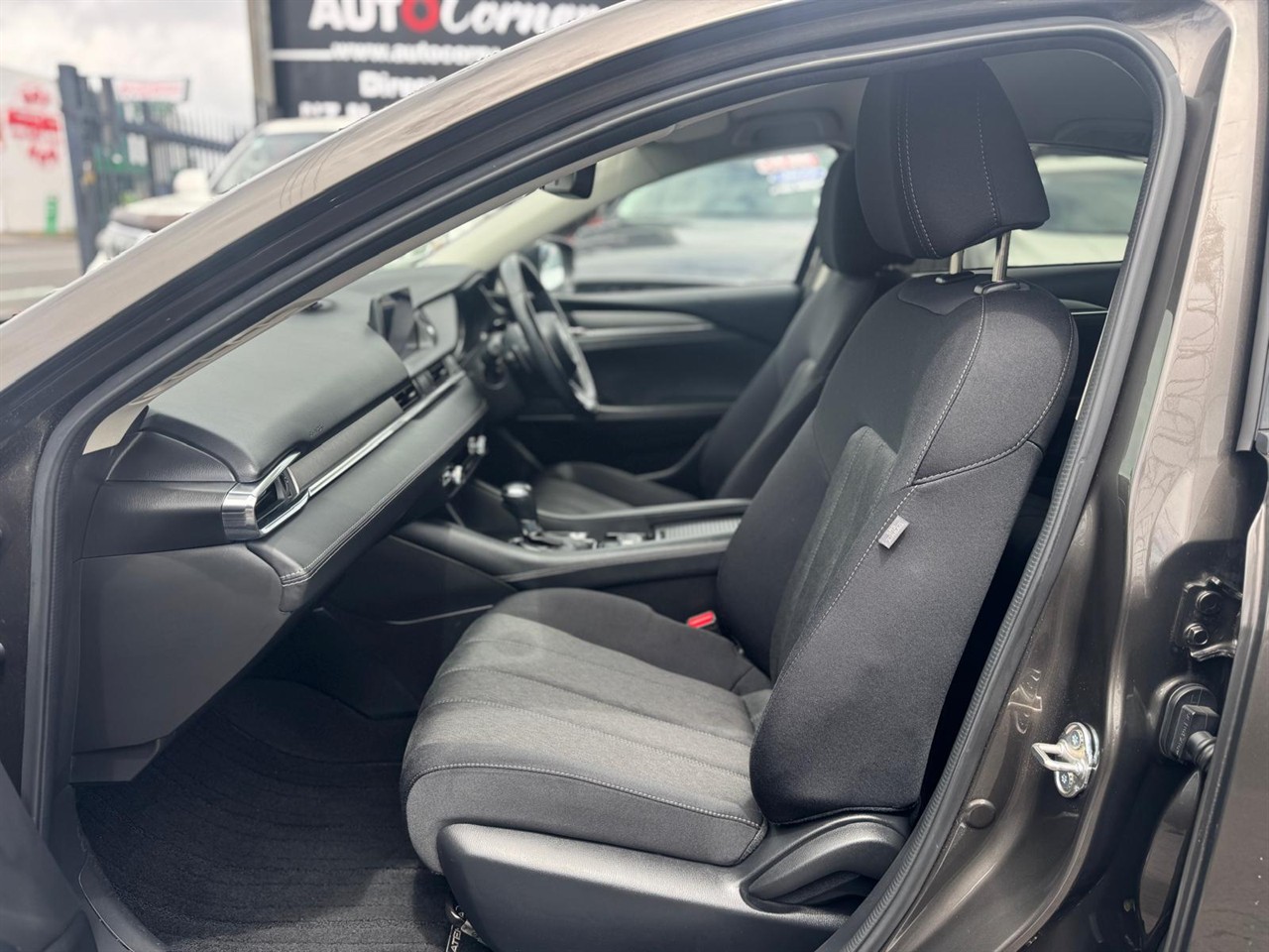 2018 Mazda Atenza thumbnail