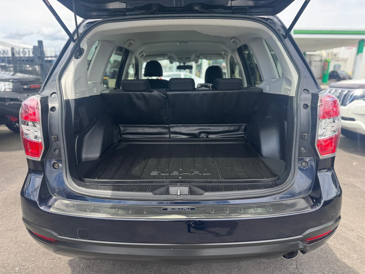 2014 Subaru Forester thumbnail