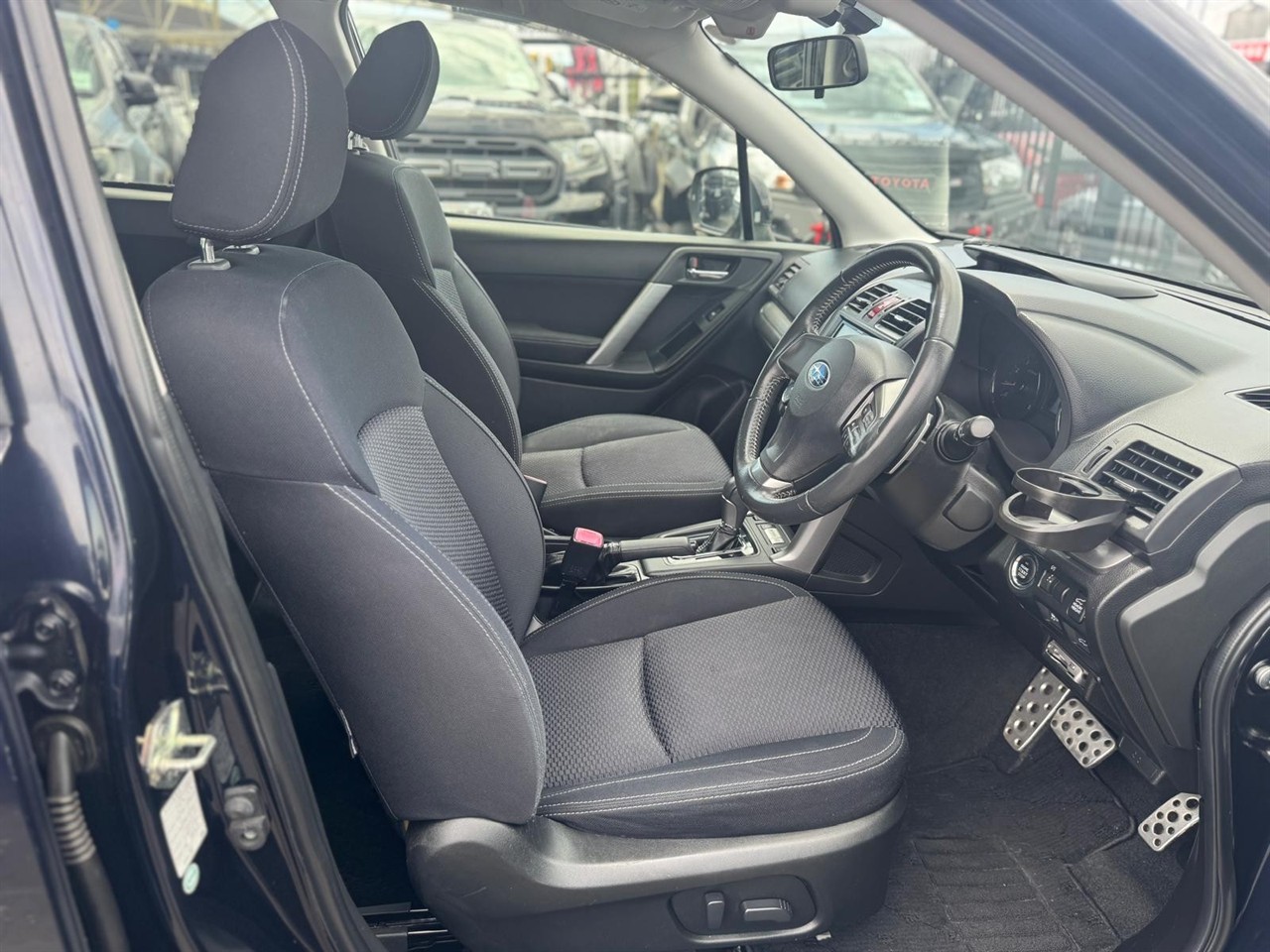 2014 Subaru Forester thumbnail