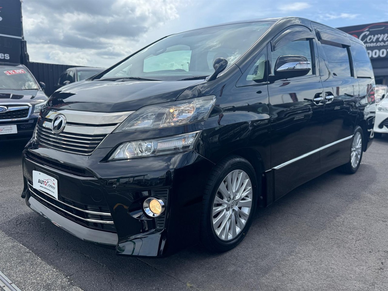 2013 Toyota VELLFIRE thumbnail