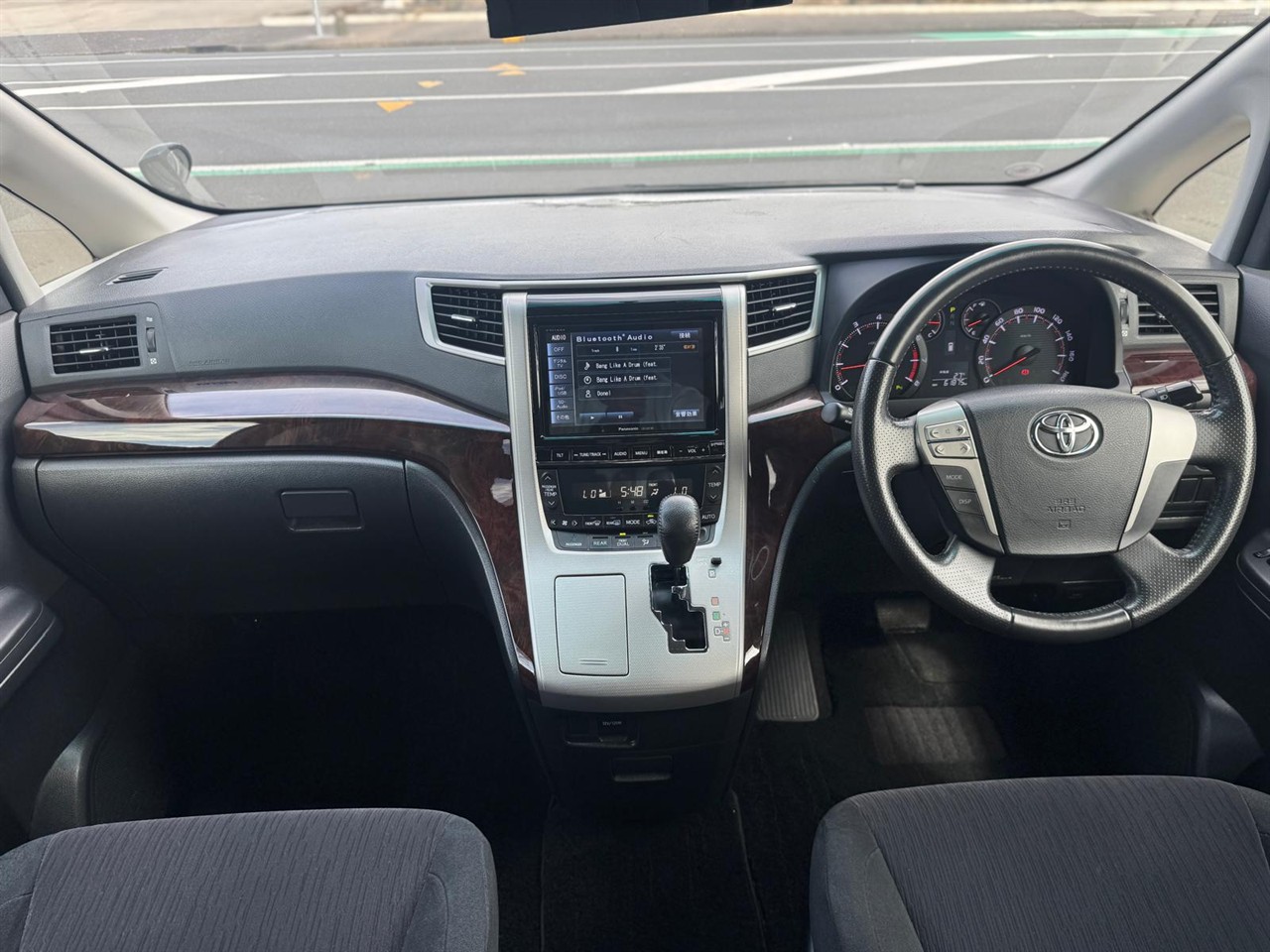 2013 Toyota VELLFIRE thumbnail
