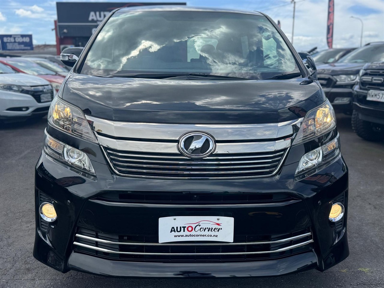 2013 Toyota VELLFIRE thumbnail