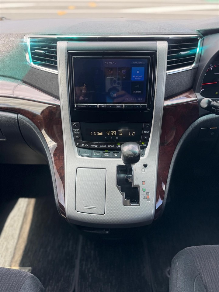 2012 Toyota VELLFIRE thumbnail
