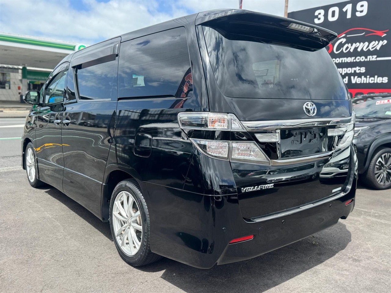 2012 Toyota VELLFIRE thumbnail