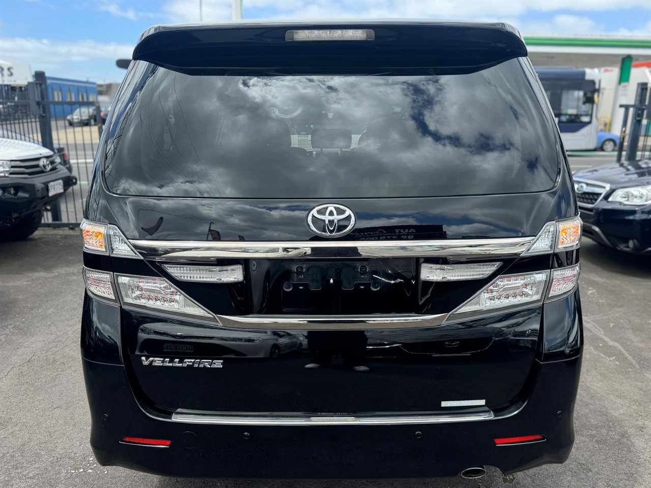 2012 Toyota VELLFIRE thumbnail