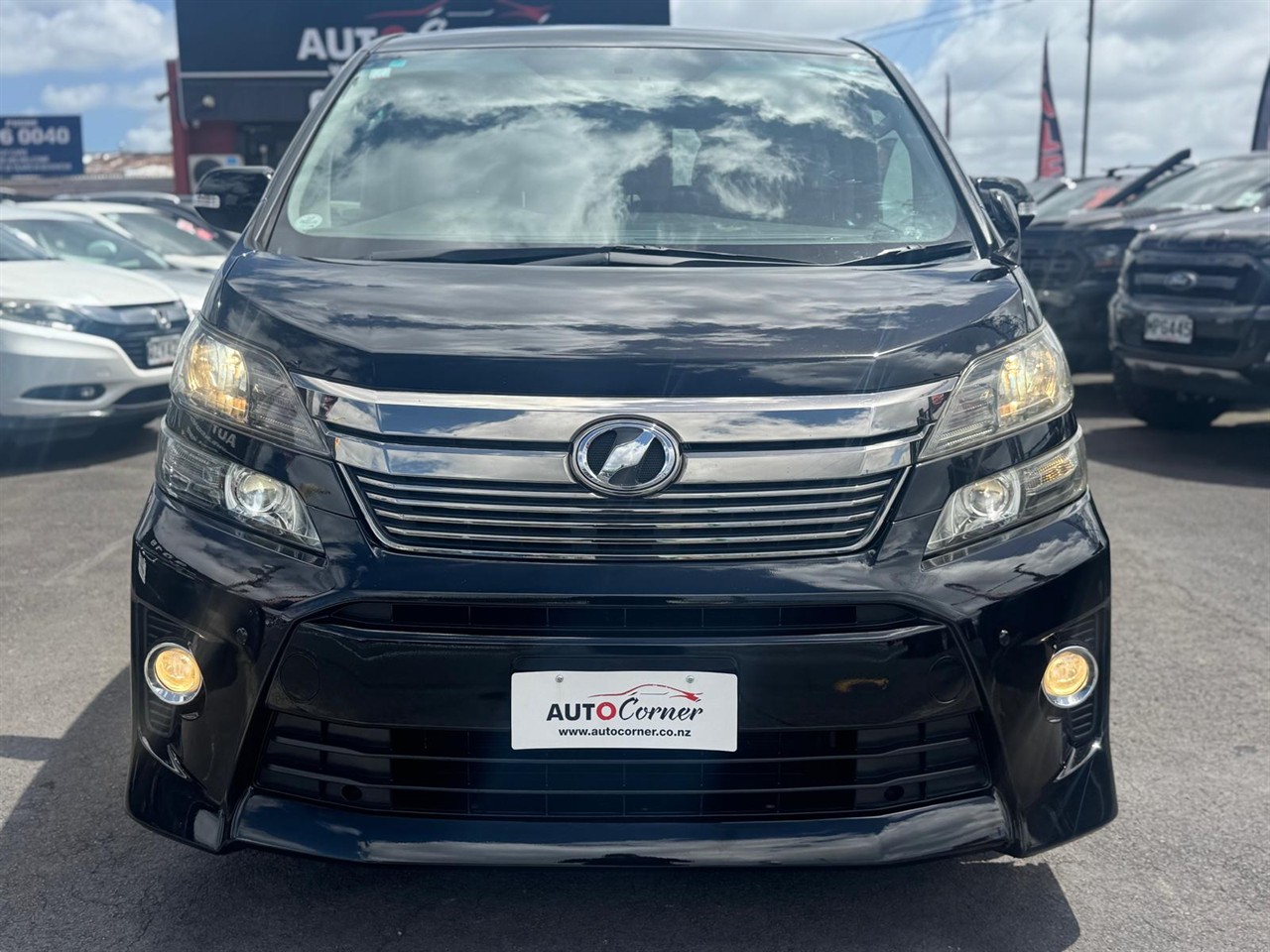 2012 Toyota VELLFIRE thumbnail