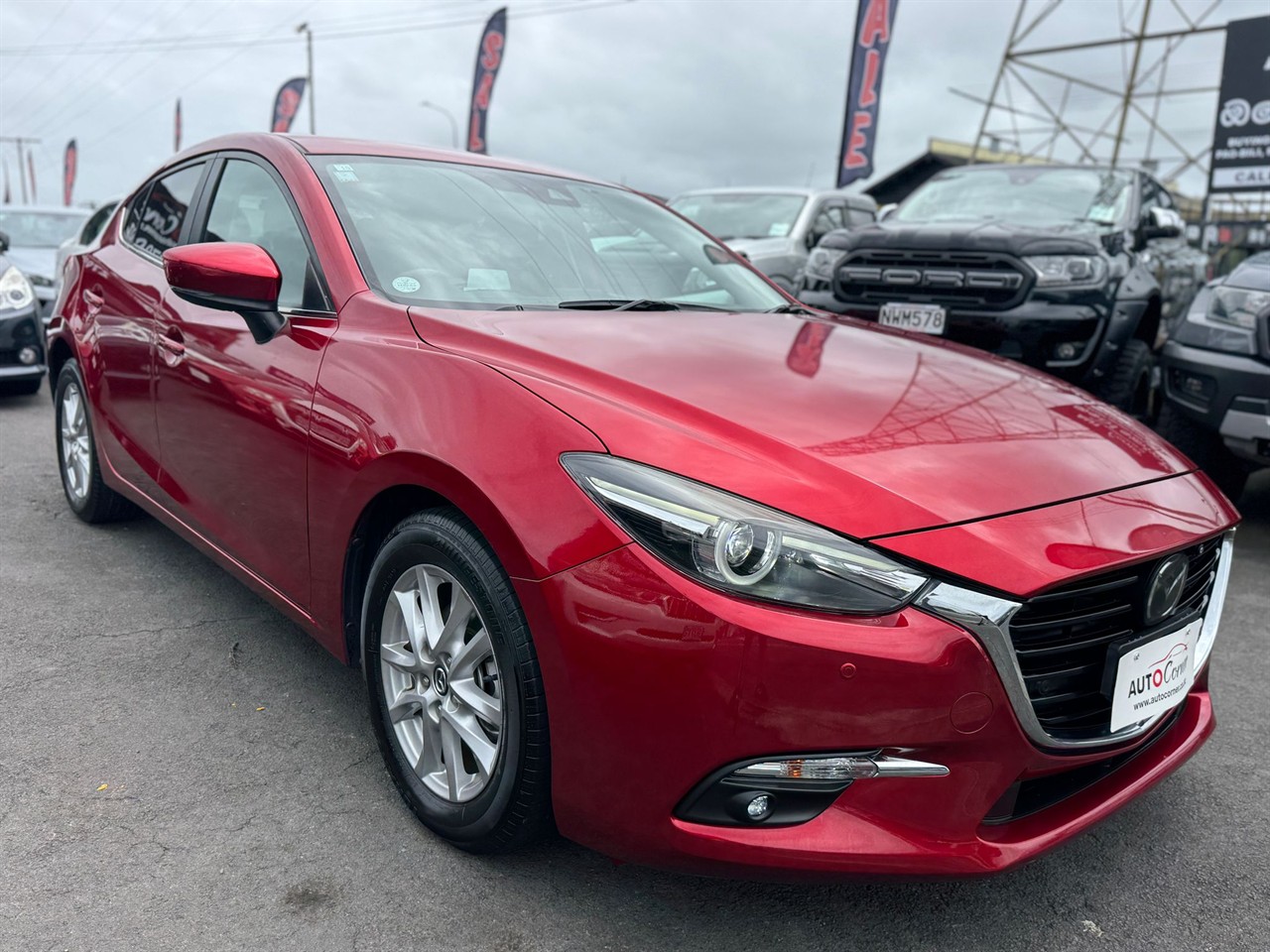 2018 Mazda Axela thumbnail