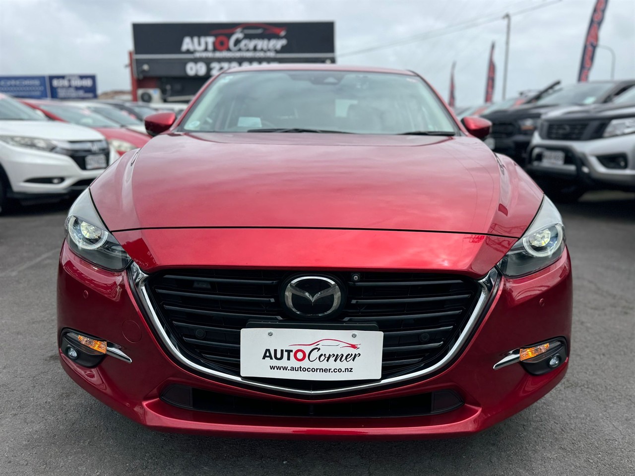 2018 Mazda Axela thumbnail