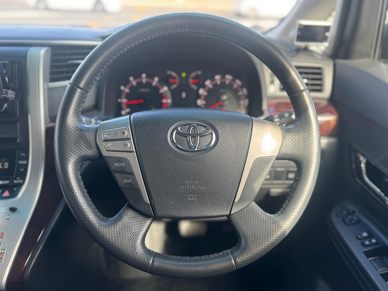 2012 Toyota VELLFIRE thumbnail