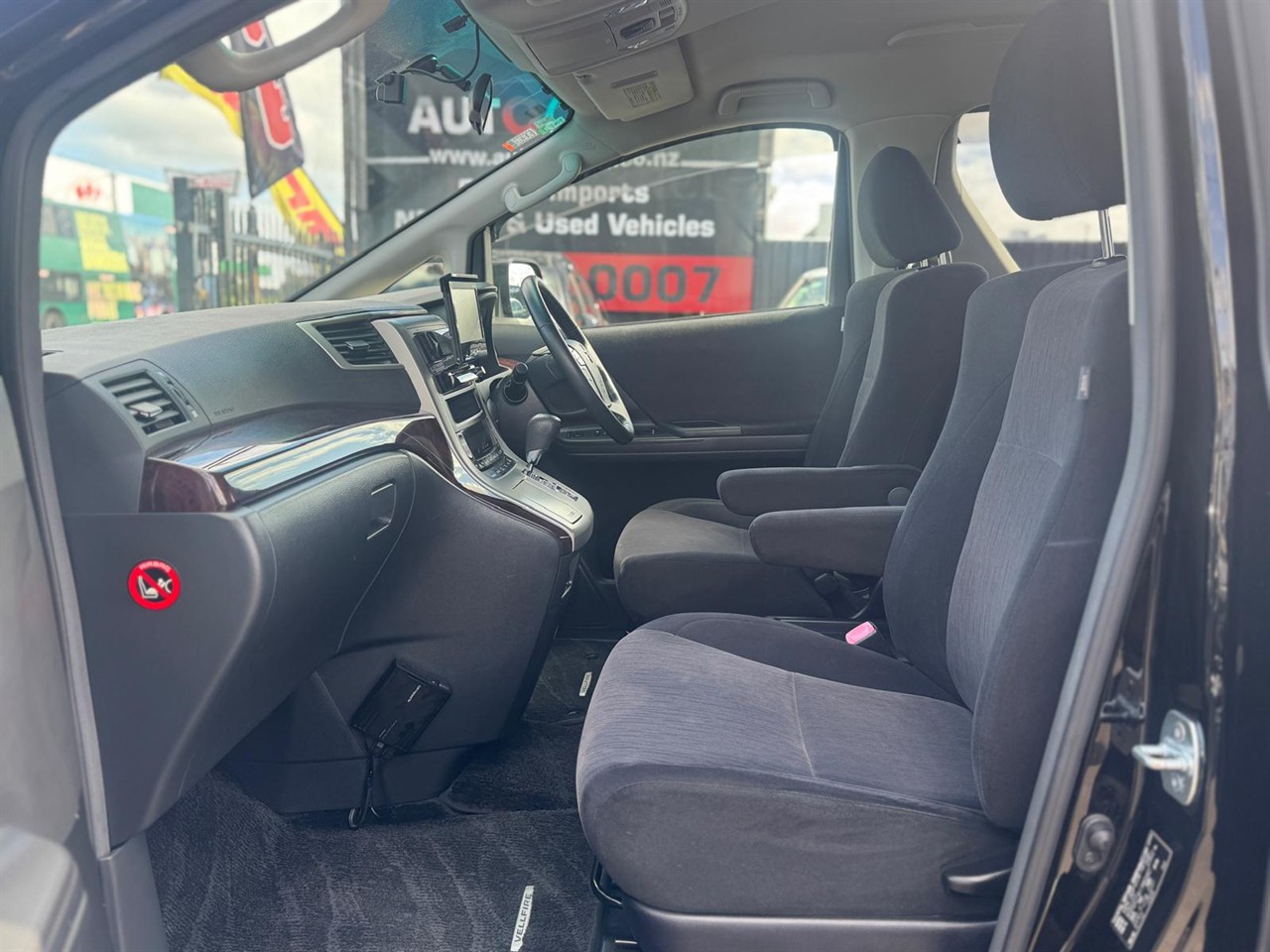 2012 Toyota VELLFIRE thumbnail