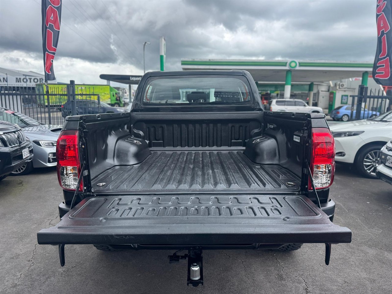 2018 Toyota Hilux thumbnail