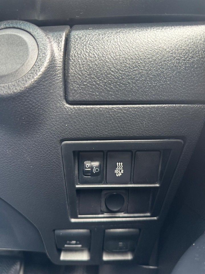 2018 Toyota Hilux thumbnail