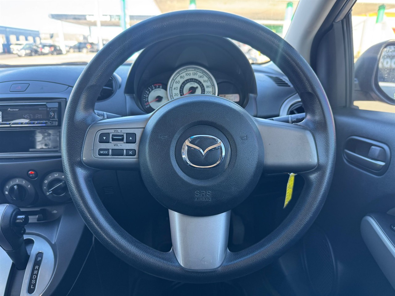 2009 Mazda 2 thumbnail