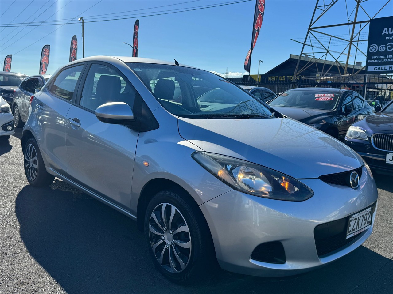 2009 Mazda 2 thumbnail