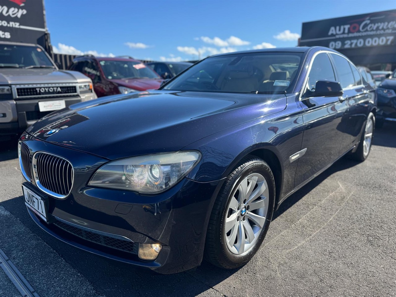 2012 BMW 740i thumbnail