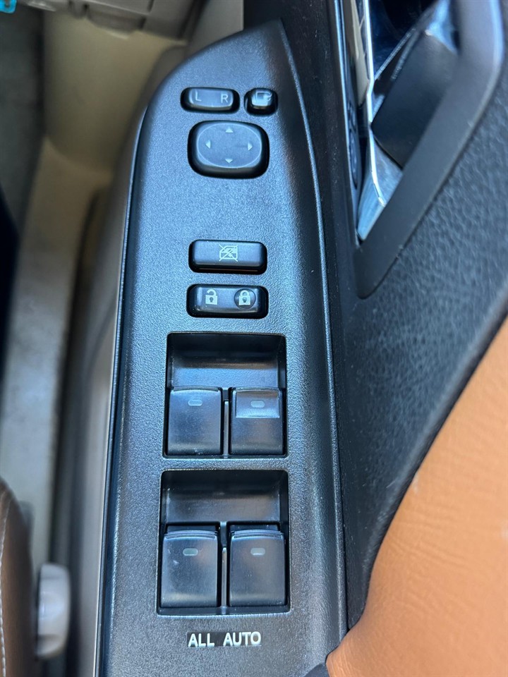 2014 Toyota VELLFIRE thumbnail