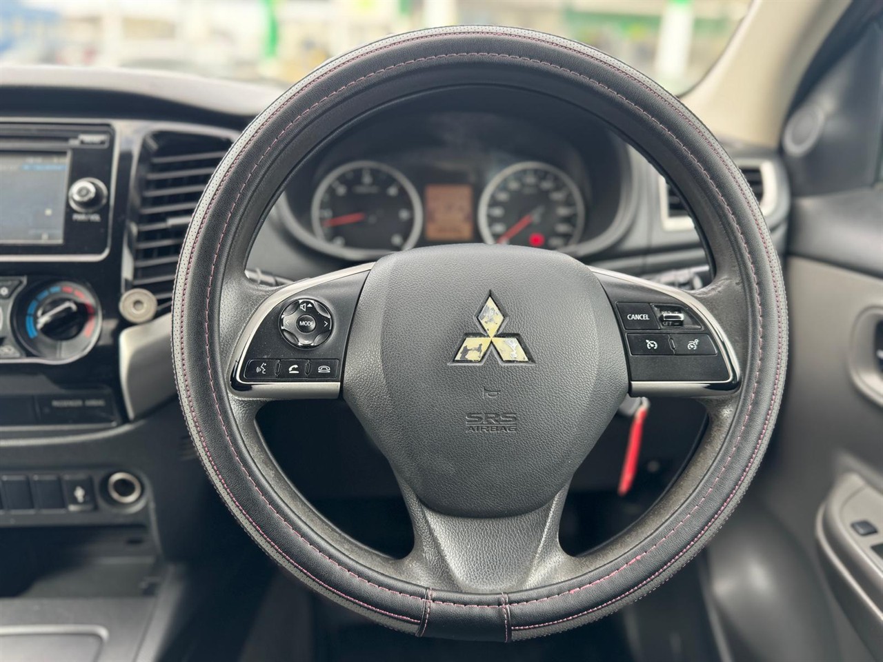 2017 Mitsubishi Triton thumbnail