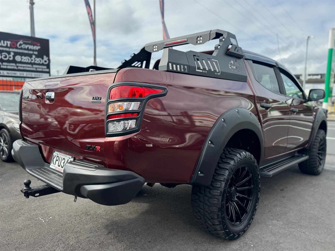 2017 Mitsubishi Triton thumbnail