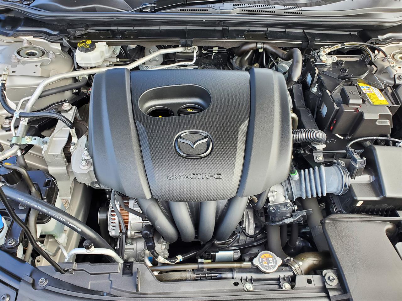 2023 Mazda 3 thumbnail