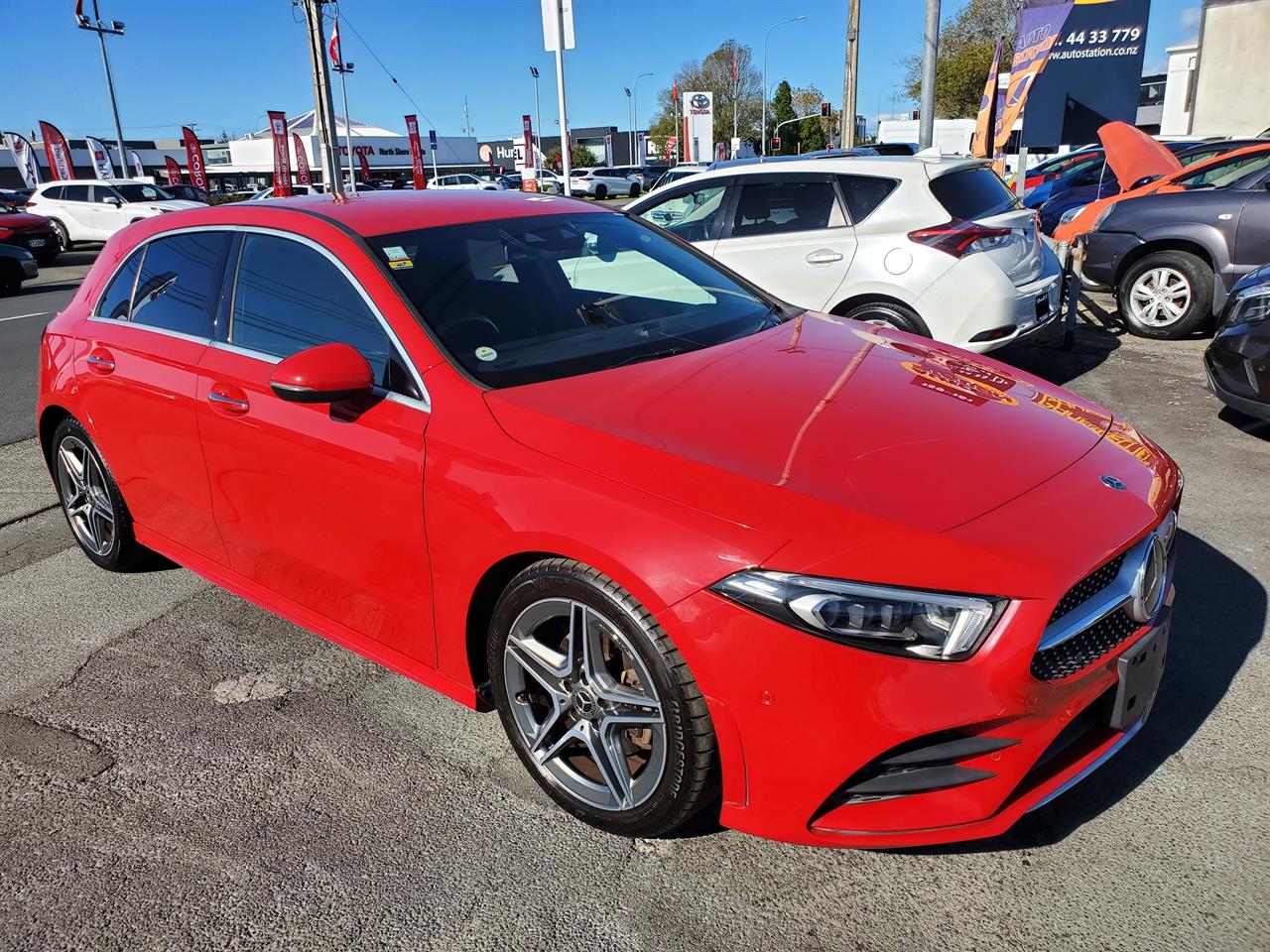 2019 Mercedes-Benz A180 thumbnail