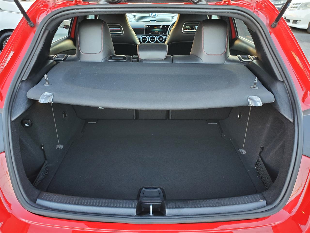 2019 Mercedes-Benz A180 thumbnail