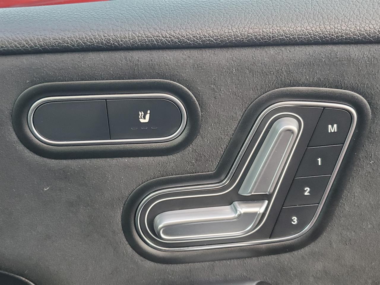 2019 Mercedes-Benz A180 thumbnail