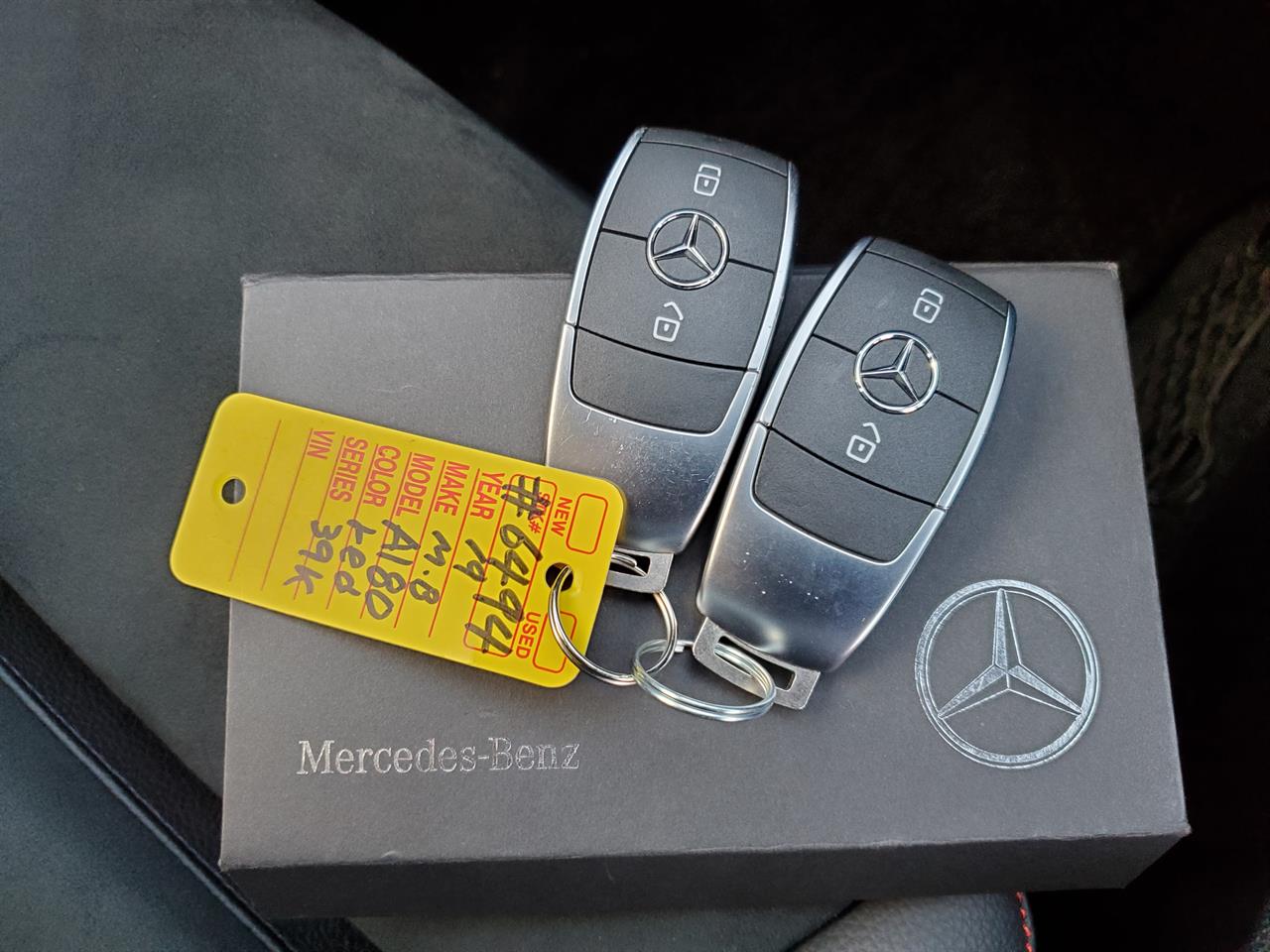 2019 Mercedes-Benz A180 thumbnail