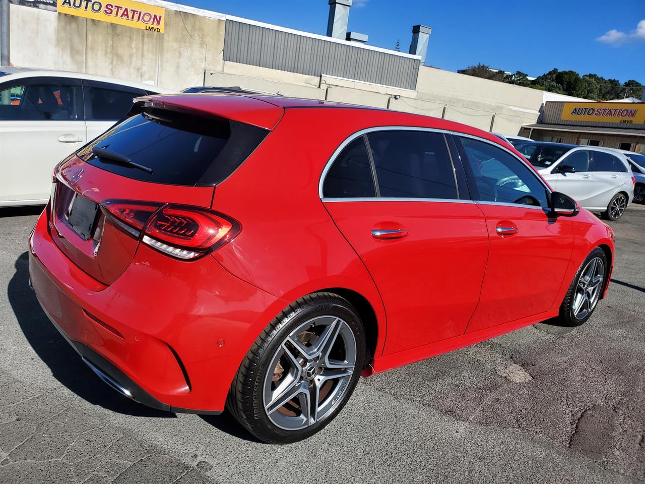 2019 Mercedes-Benz A180 thumbnail
