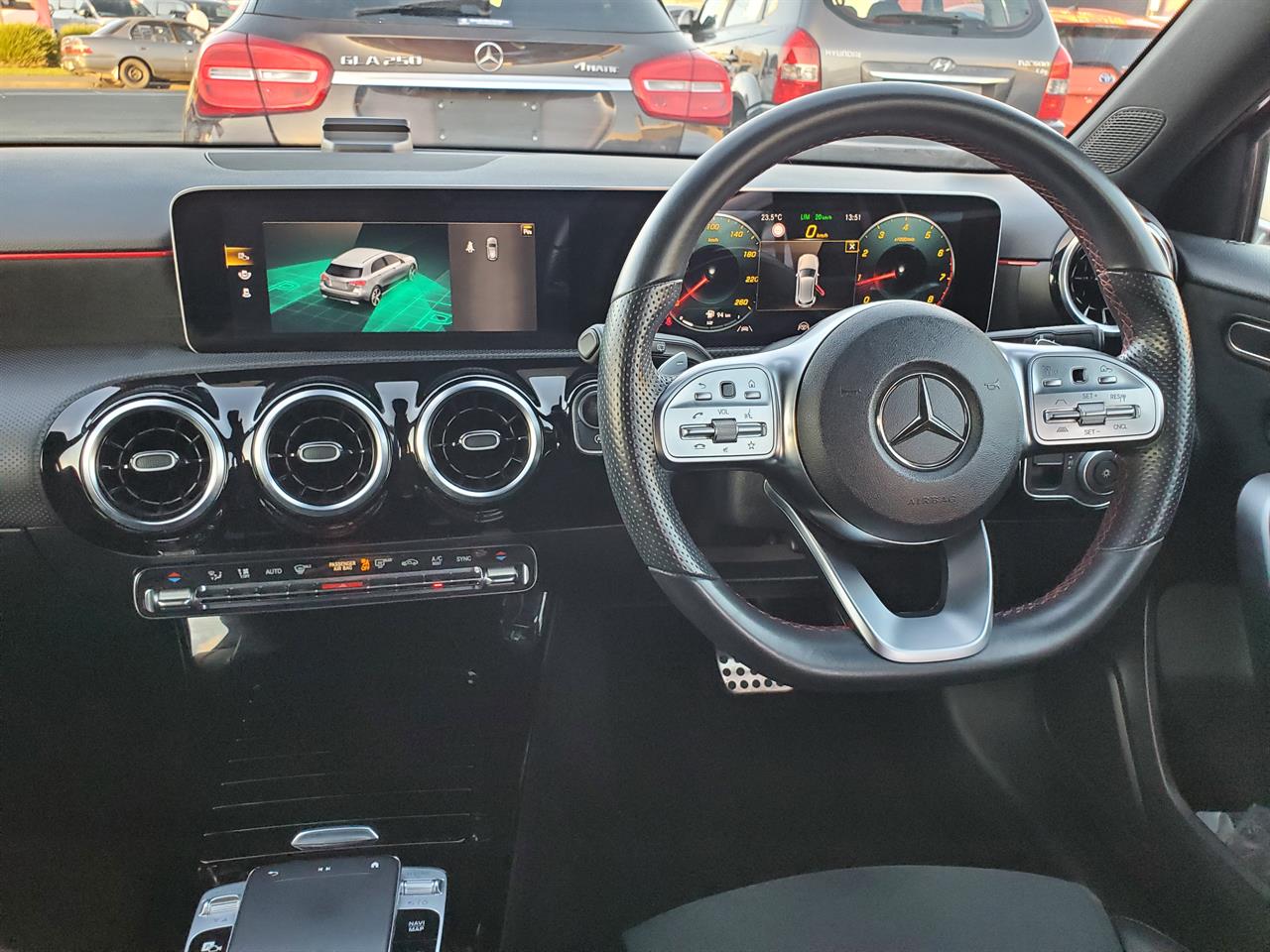2019 Mercedes-Benz A180 thumbnail