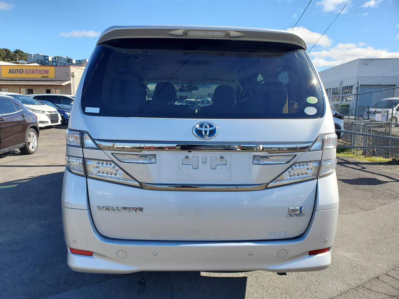 2012 Toyota Vellfire thumbnail