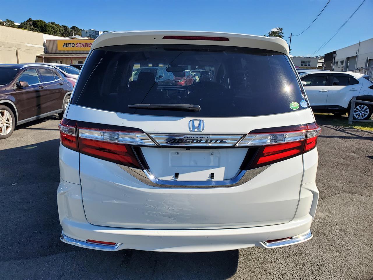 2015 Honda Odyssey thumbnail
