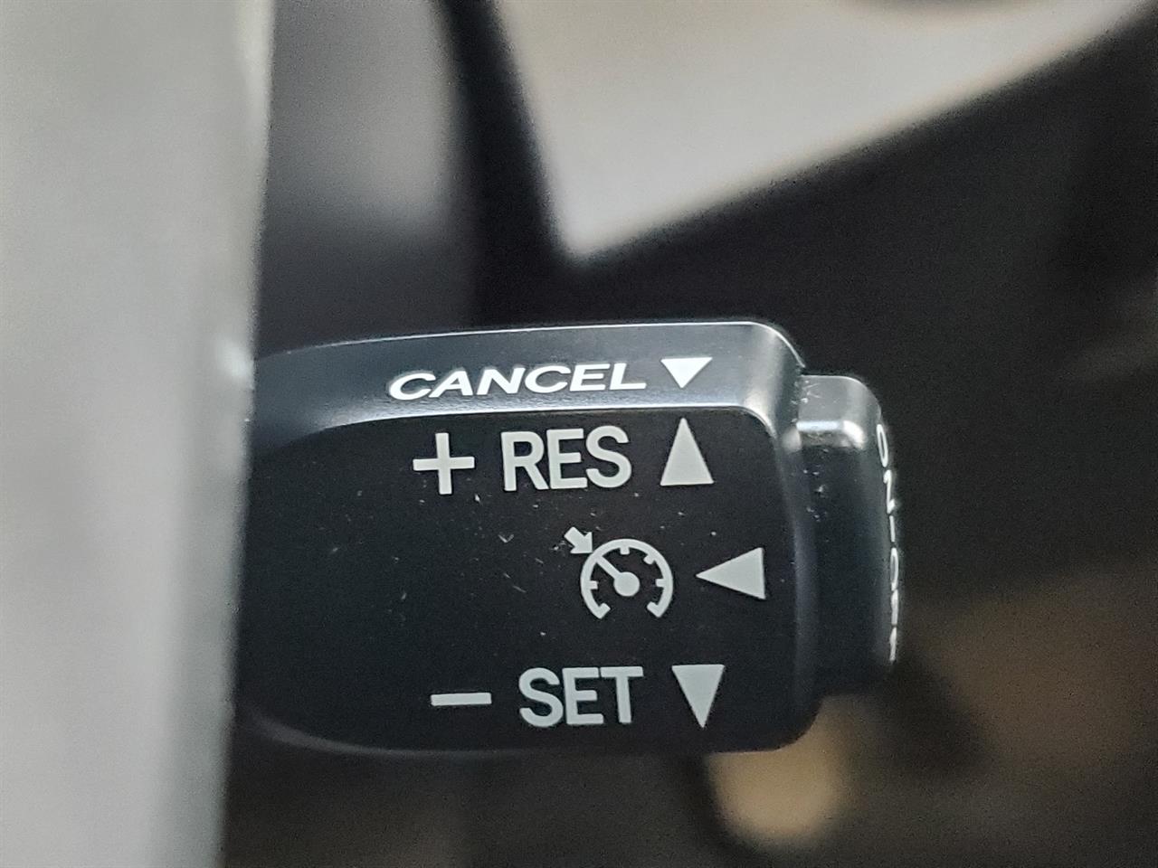 2017 Toyota Aqua thumbnail