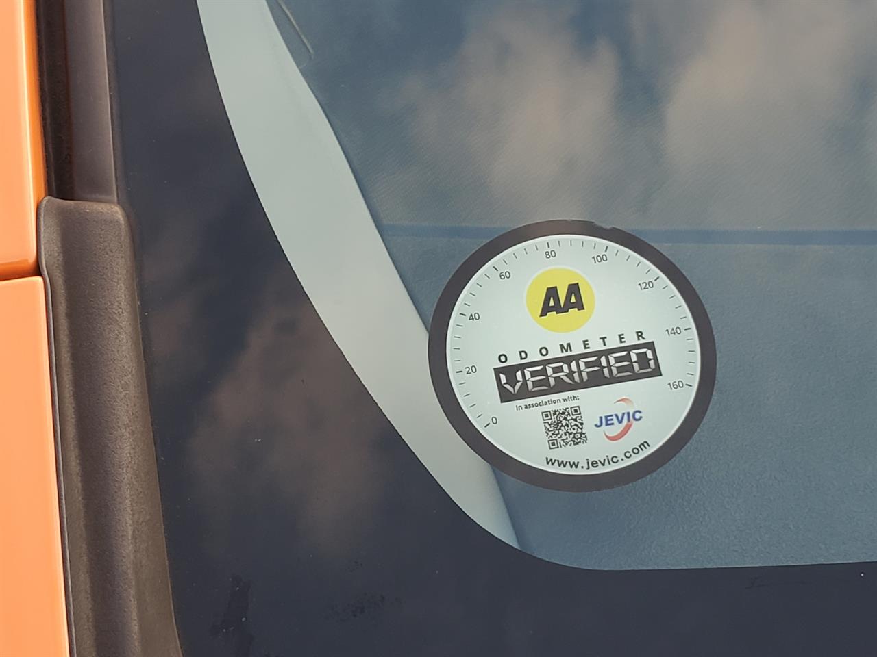 2017 Toyota Aqua thumbnail