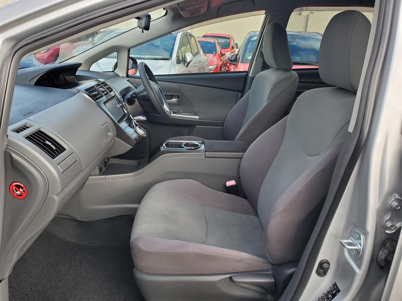 2014 Toyota Prius thumbnail