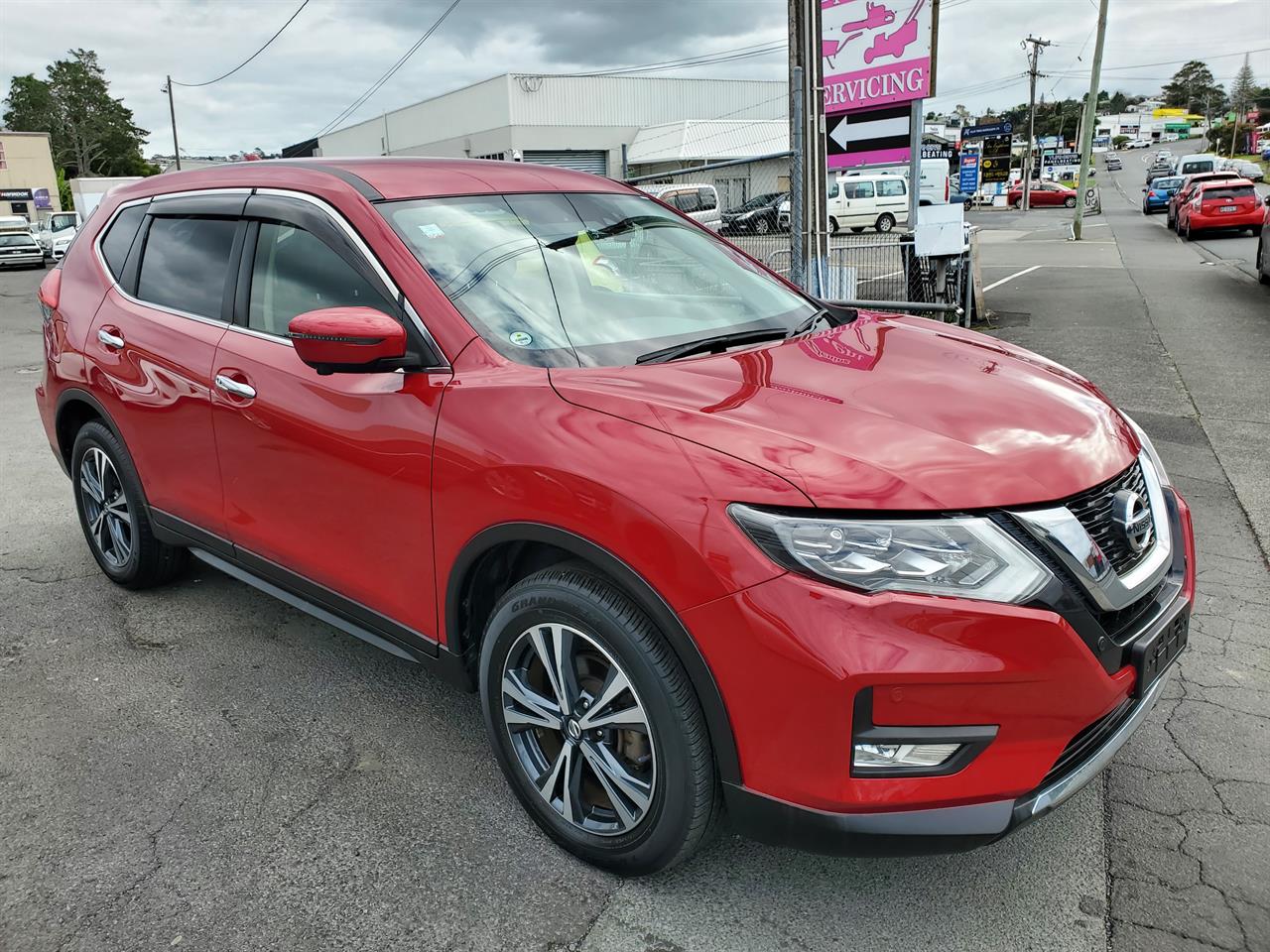 2017 Nissan X-Trail thumbnail
