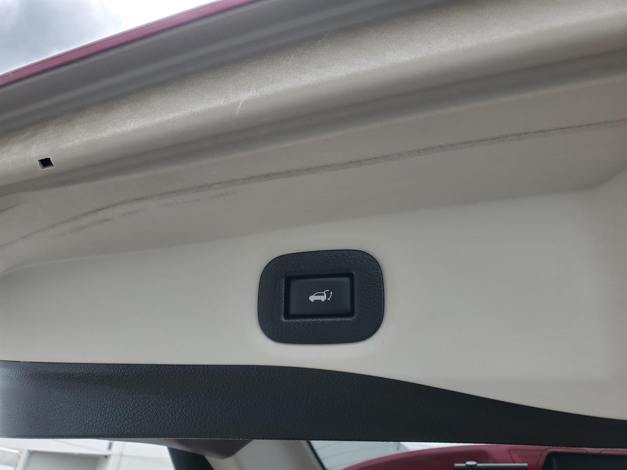2017 Nissan X-Trail thumbnail